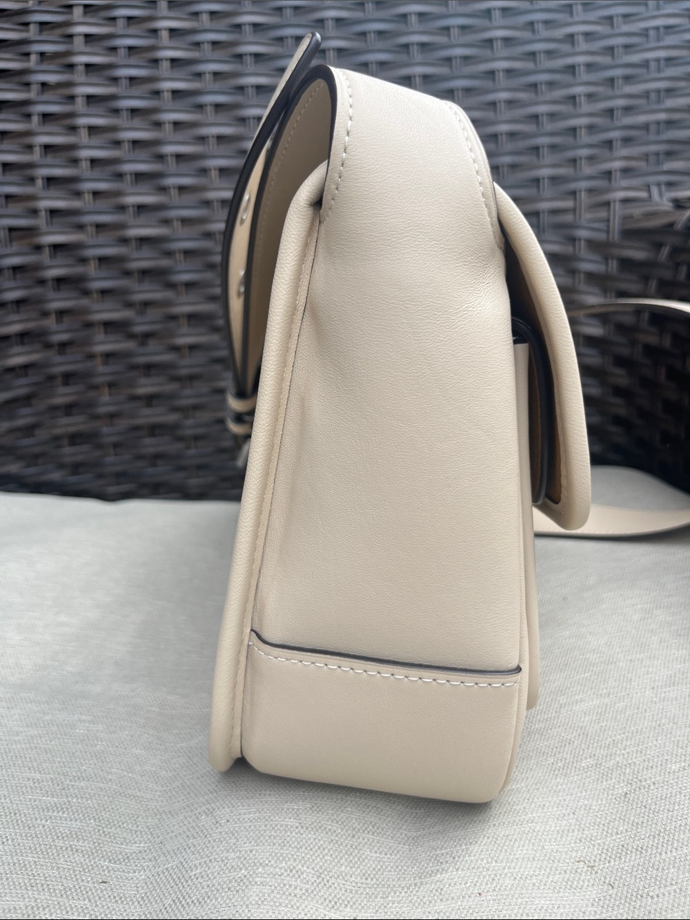 NWOT Coach Tabby Messenger Ivory Crossbody Bag - Picture 6 of 15